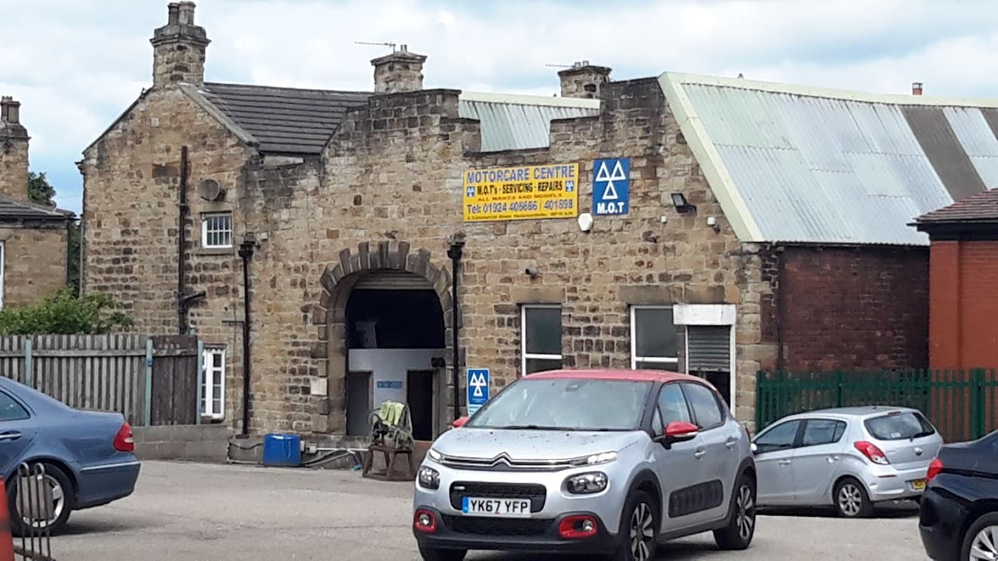 Motorcare Centre - Garages in heckmondwike