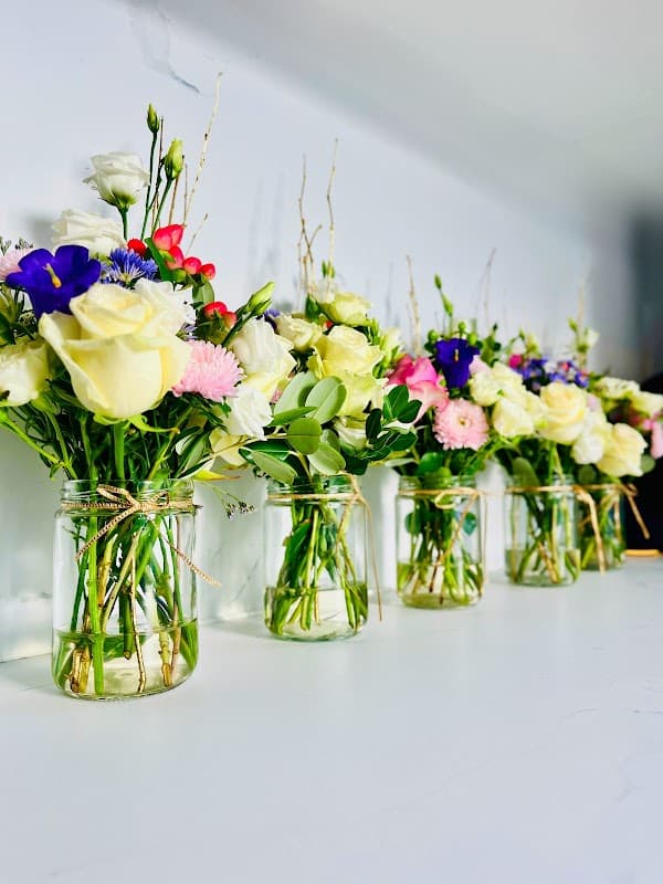 Isla James Floral Design - Florists in hedon