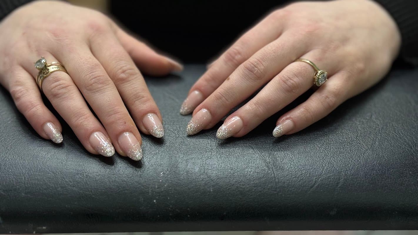 Pretty beauty - Beauty Salons in heeley