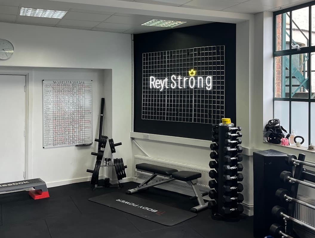 Reyt Strong Studio