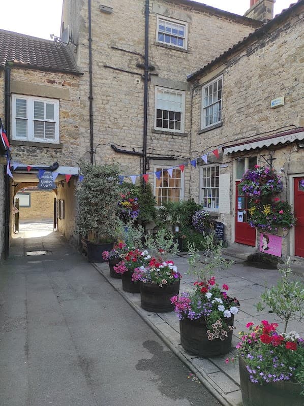 The Tutsy Rooms - Beauty Salons in helmsley