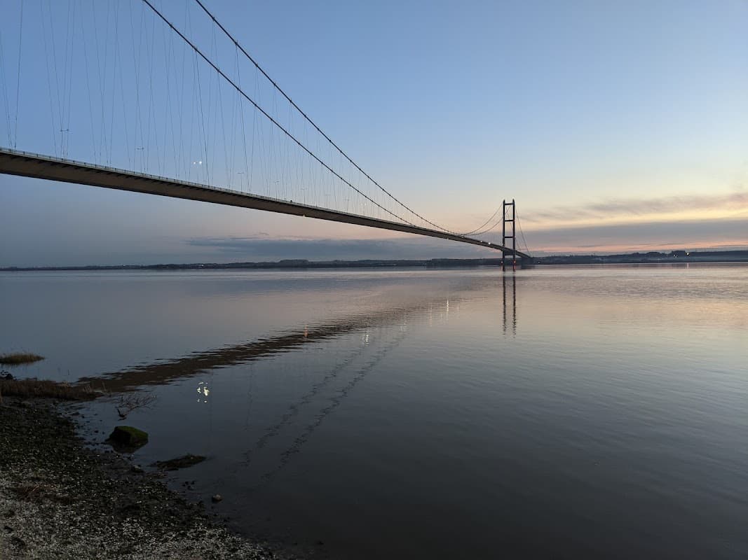 Humber Bridge Country Park - Attraction in hessle