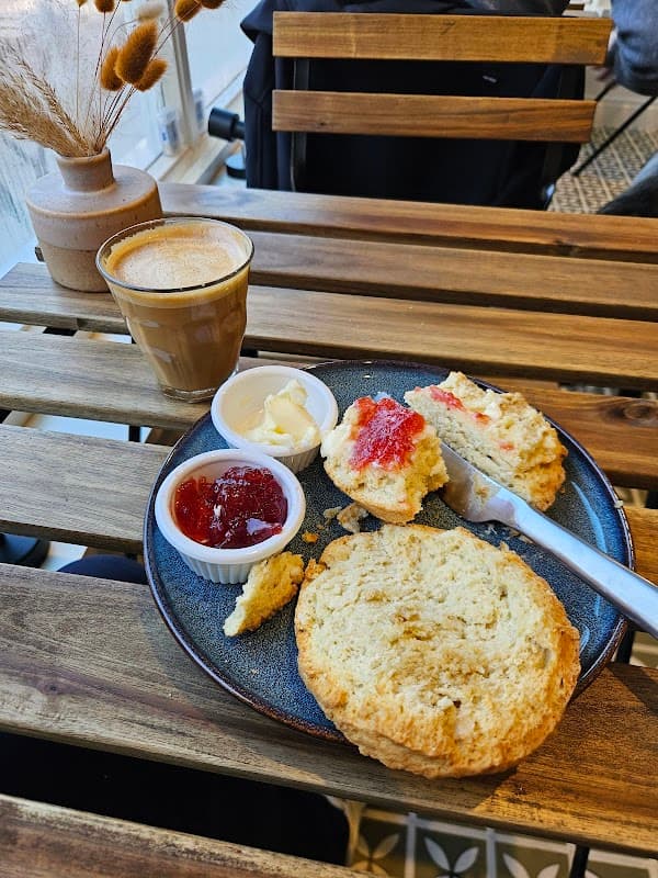 Petite Bakery - Bakers in hessle