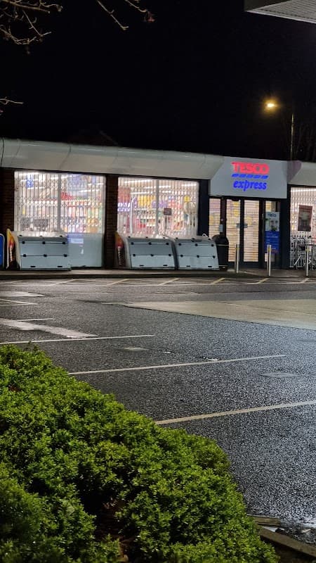 Tesco Esso Express - Petrol Stations in hessle
