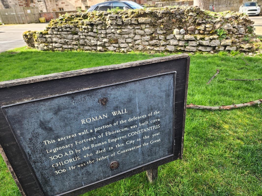 Roman Wall - Walks & Hiking in heworth