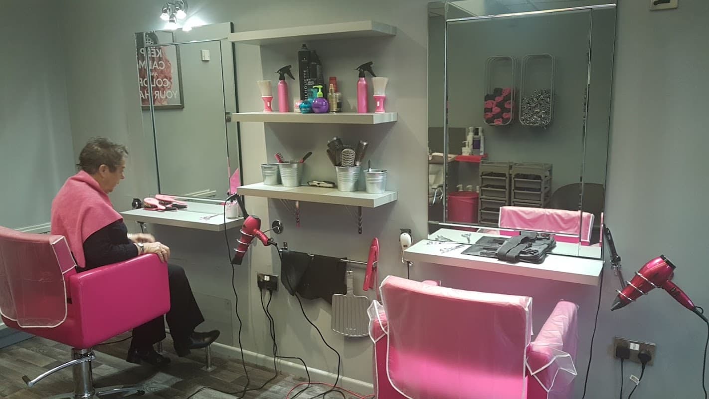 Gingers Hair Room - Hair Salons in holme valley