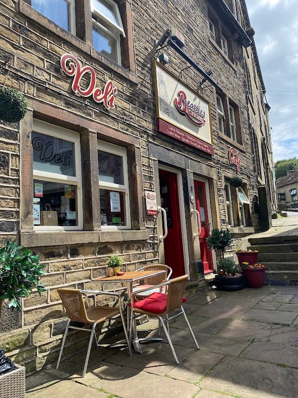 Holmfirth Vintage - Second Hand Shops in holme valley