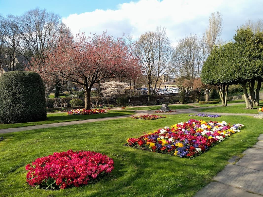 Holmside Memorial Gardens