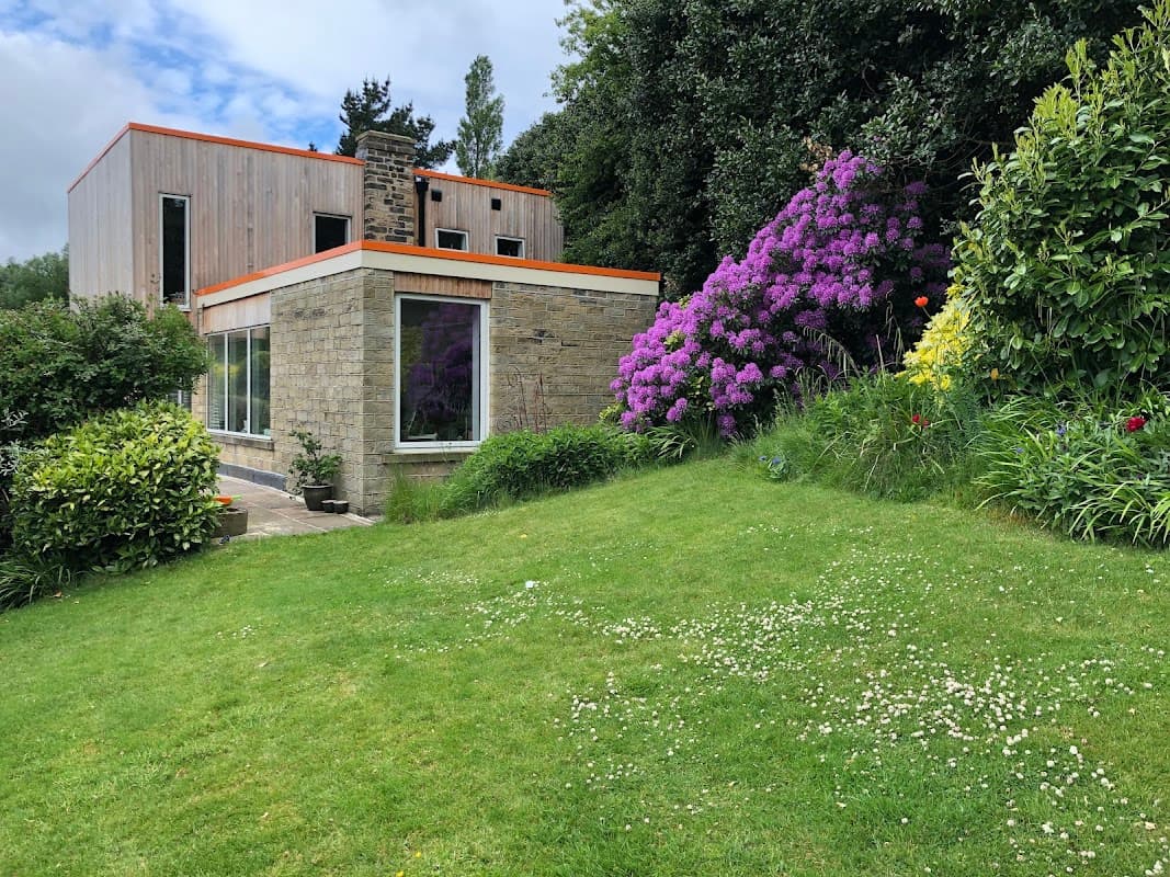 Somerton Art S P A C E - Gallery in holme valley