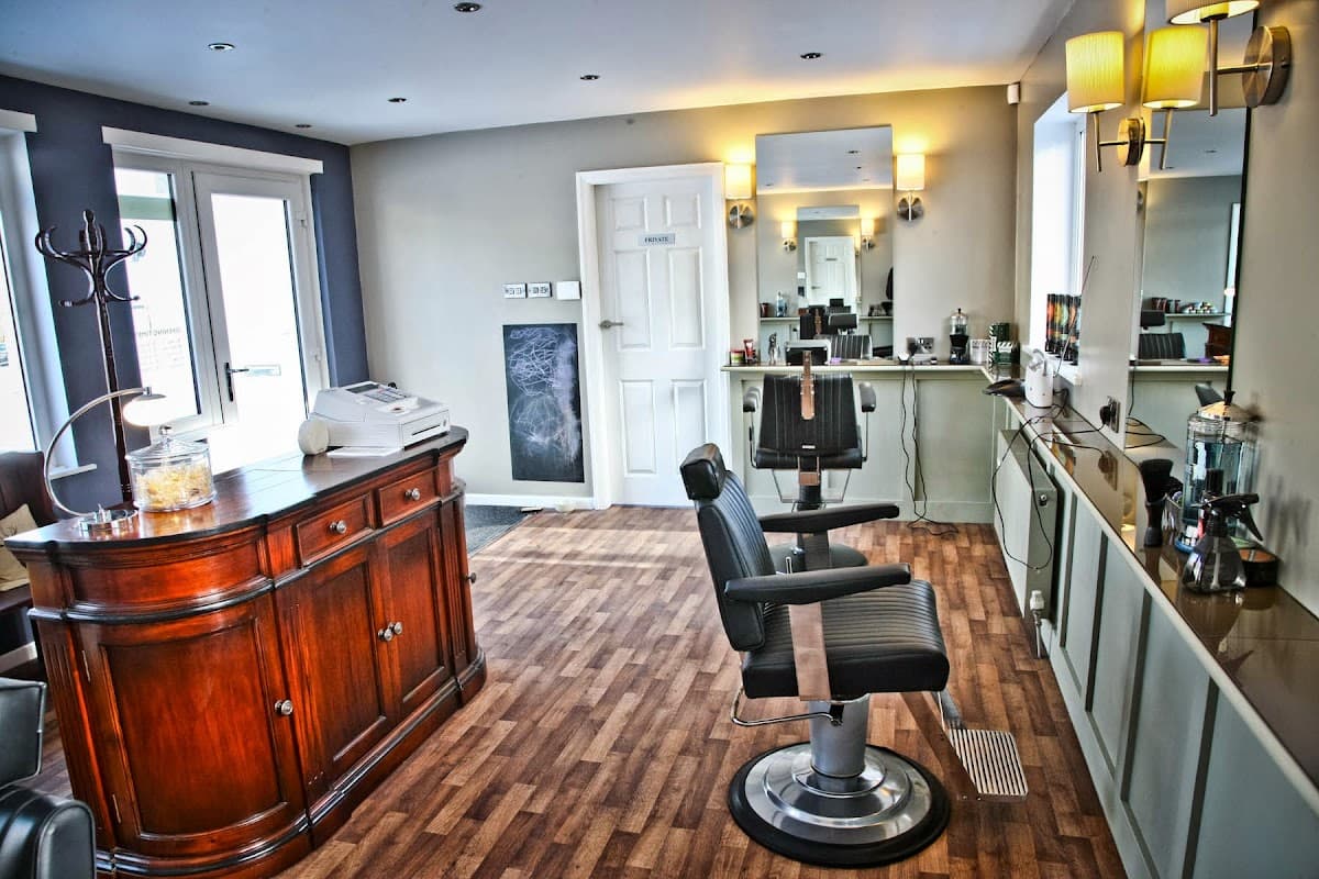 the Mensroom - Barbers in holme valley
