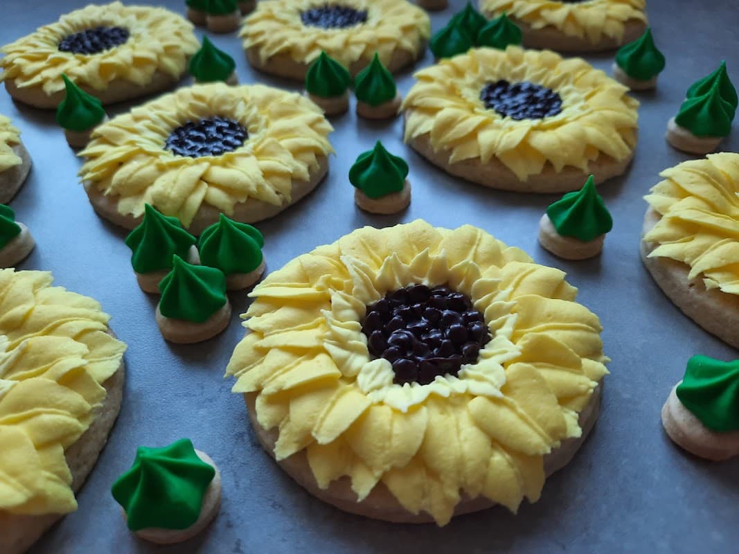 Lucky Lotus Bakes - Bakers in hornsea