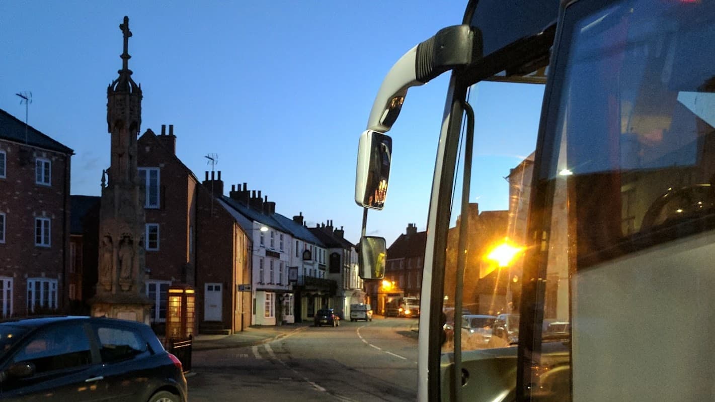 Howden Bridgegate - Bus Stations in howden