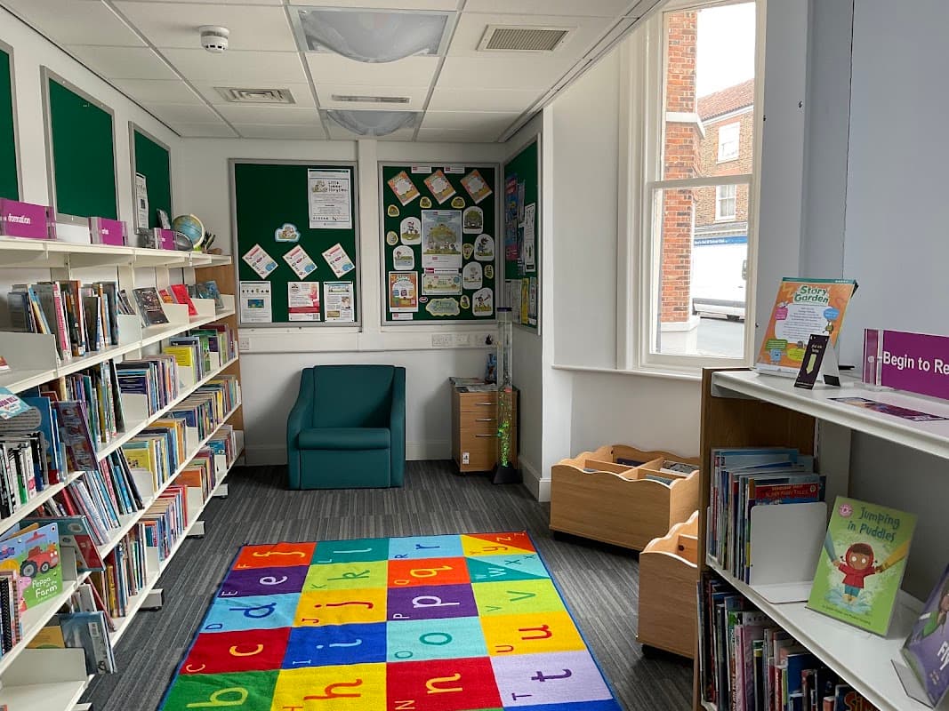 Howden Library and Customer Service Centre - Libraries in howden