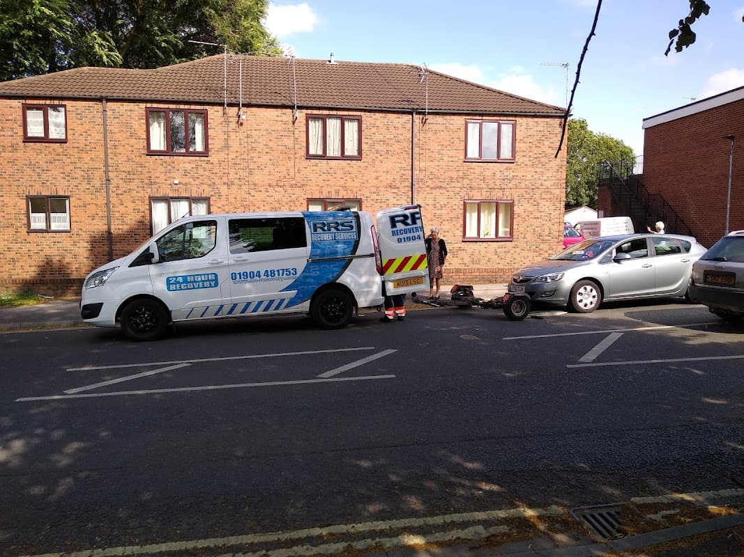 RRS Recovery Services - Garages in howden