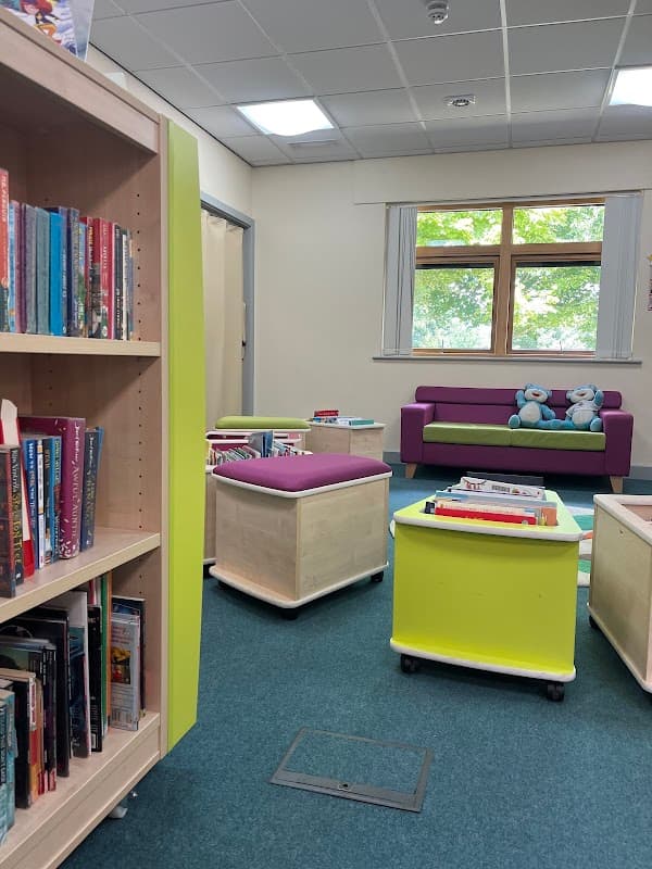 Almondbury Library - Libraries in huddersfield