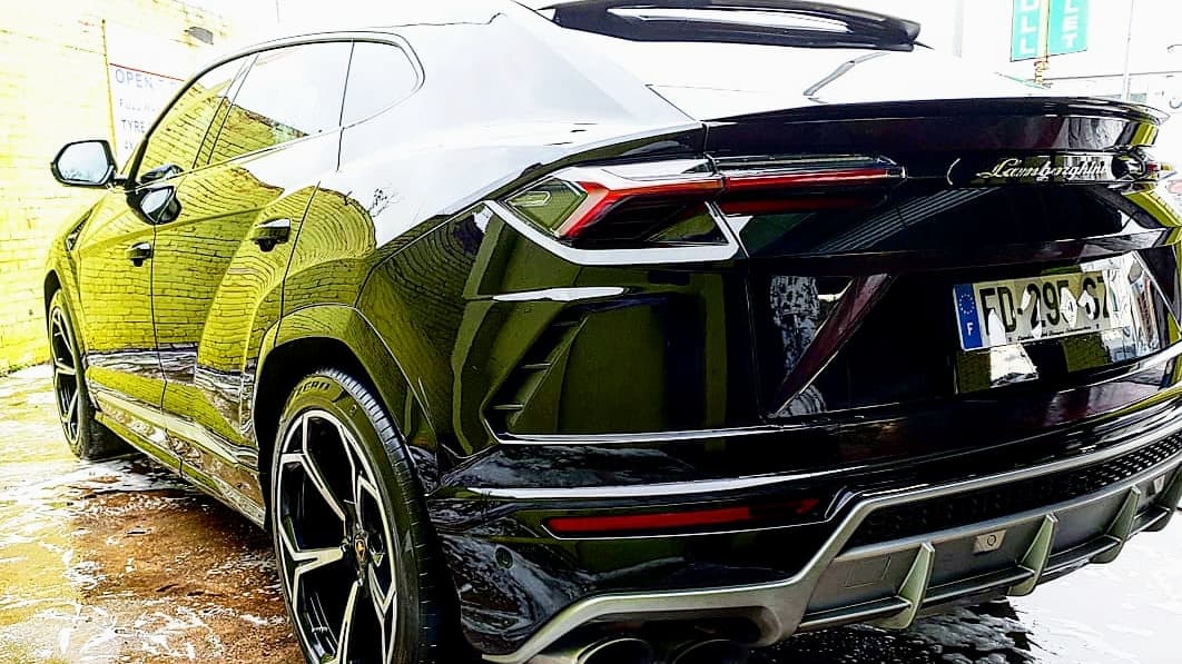 Bubbles & Squeek - Car Washes in huddersfield