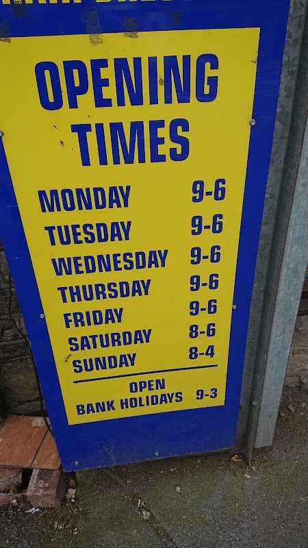 marsh laundrette - Launderettes in huddersfield