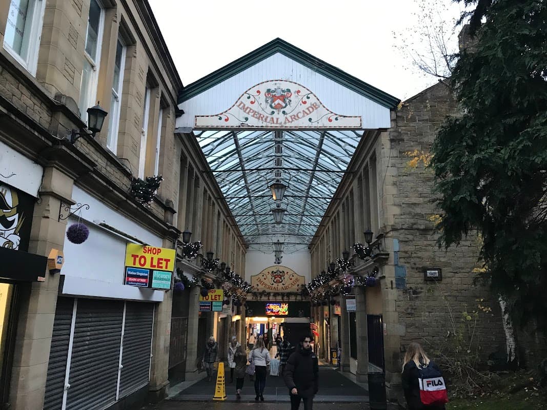 NatWest Huddersfield - Banks in huddersfield