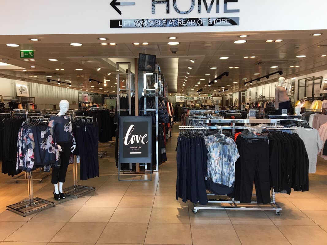 Next - Clothes Shops in huddersfield