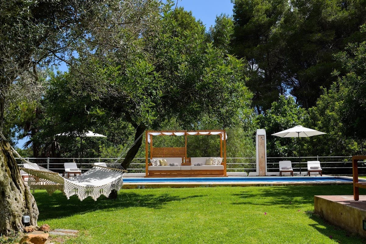 Ocholo - Travel Agents in huddersfield