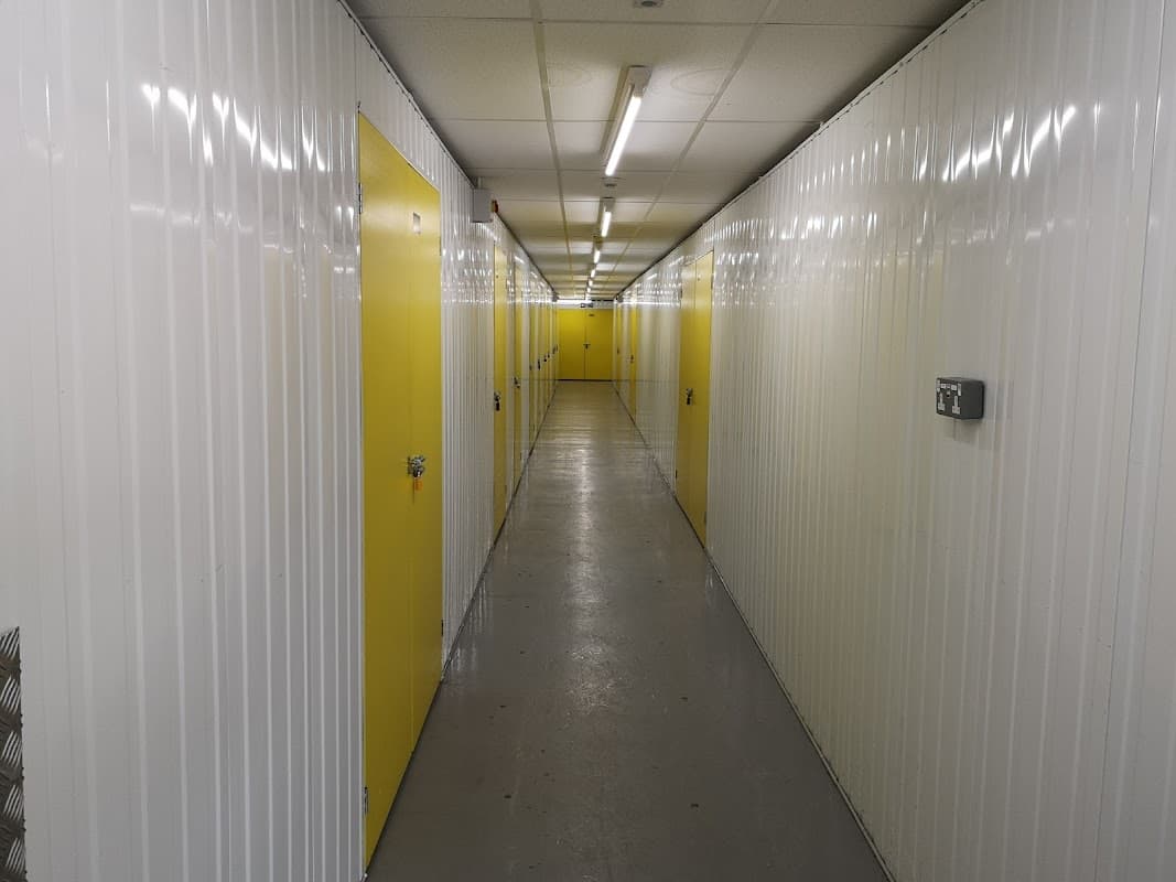 Armadillo Self Storage Hull - Self Storage in hull