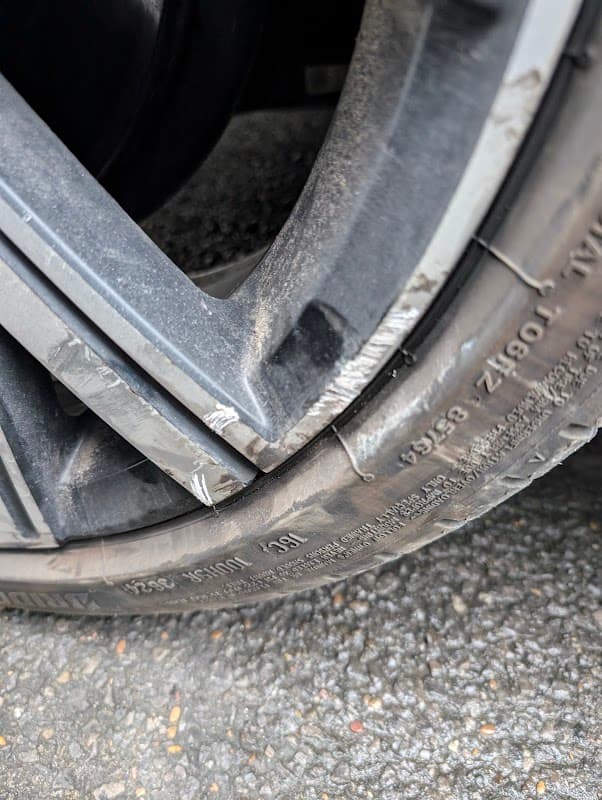 Baker Street Garage - Garages in hull