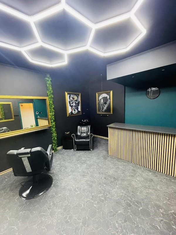 Blade & Balance - Barbers in hull