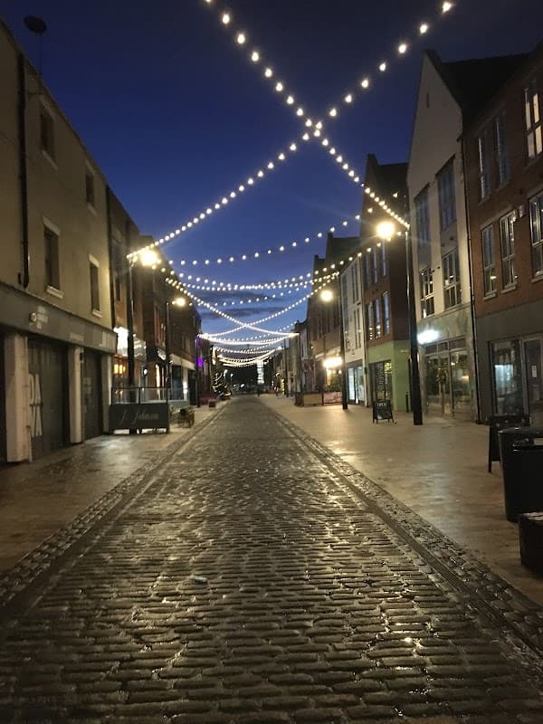 Bus Stop at Humber Street - Bus Stops in hull