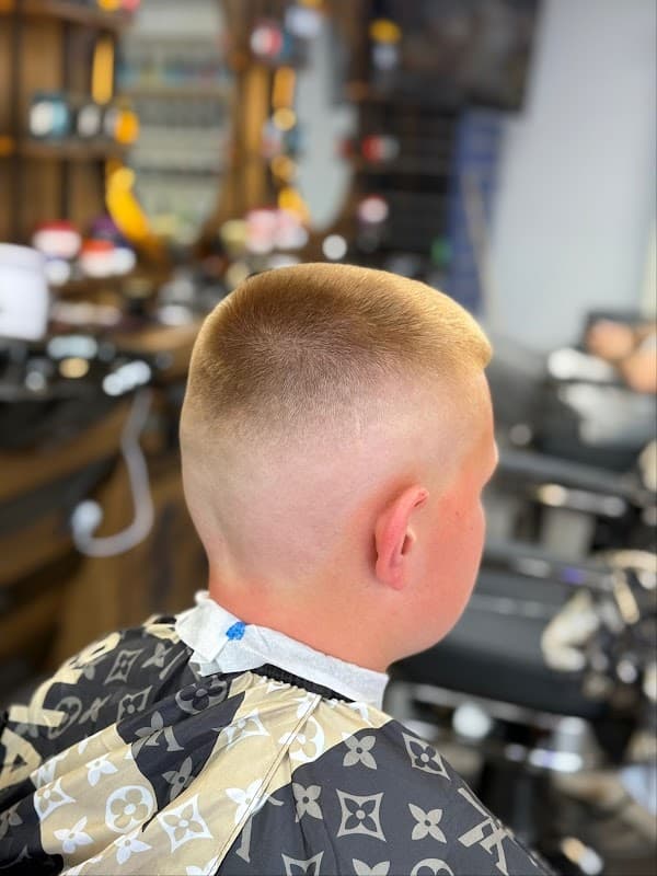 BuzzCut barbershop - Barbers in hull
