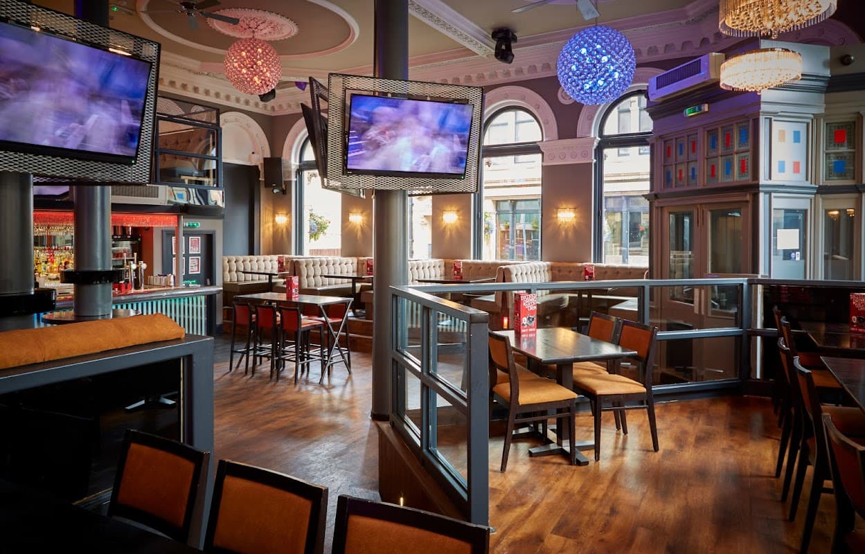 Dirty Dicks - Nightclub in hull