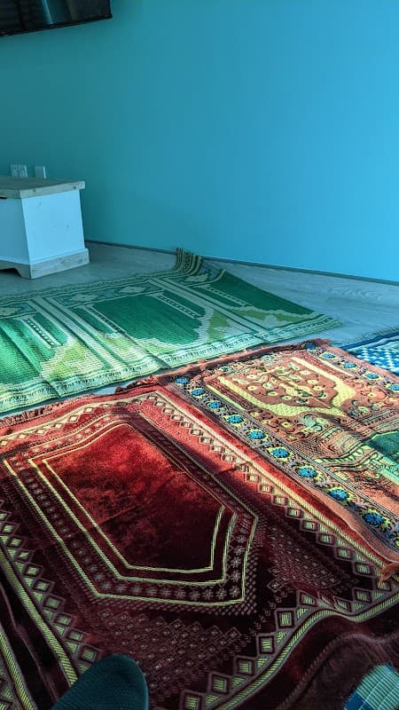 Friday Prayer (Jummah Salah) - Mosques in hull