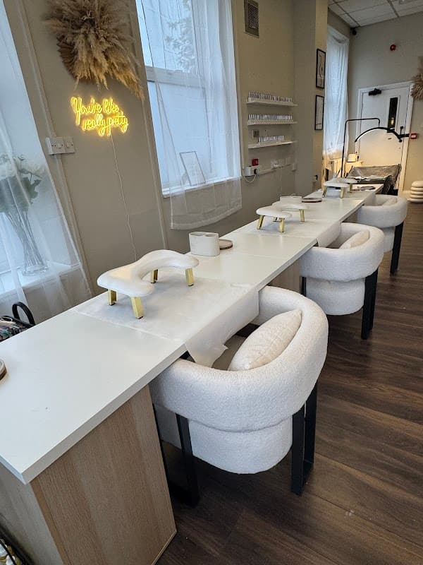 Get Glammed Salon - Beauty Salons in hull