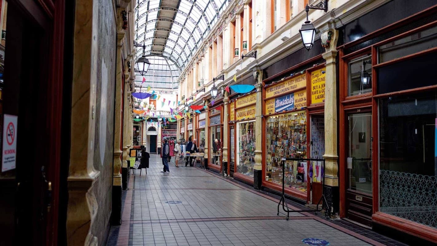 Hepworth's Arcade - Shopping Centres in hull