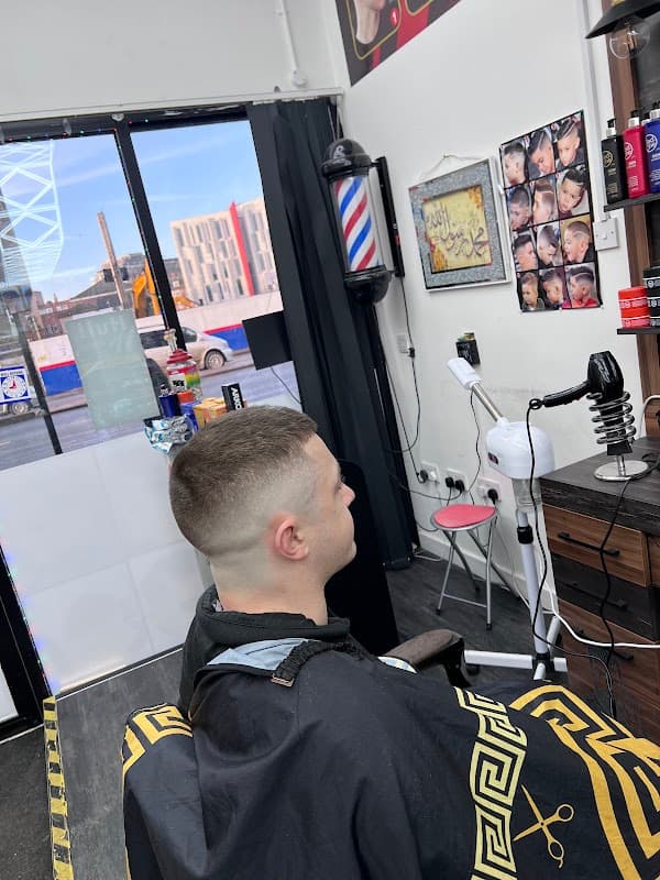 HULL BARBER SHOP - Barbers in hull