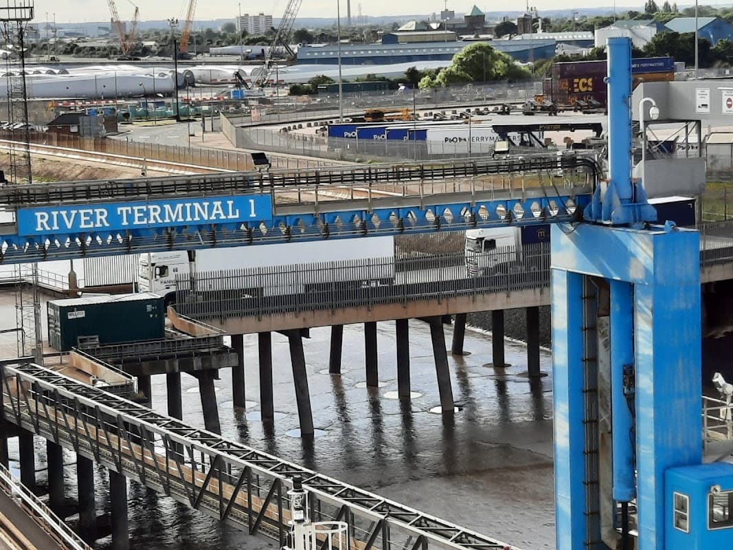Hull Ferry Terminal - Ferry Terminals in hull