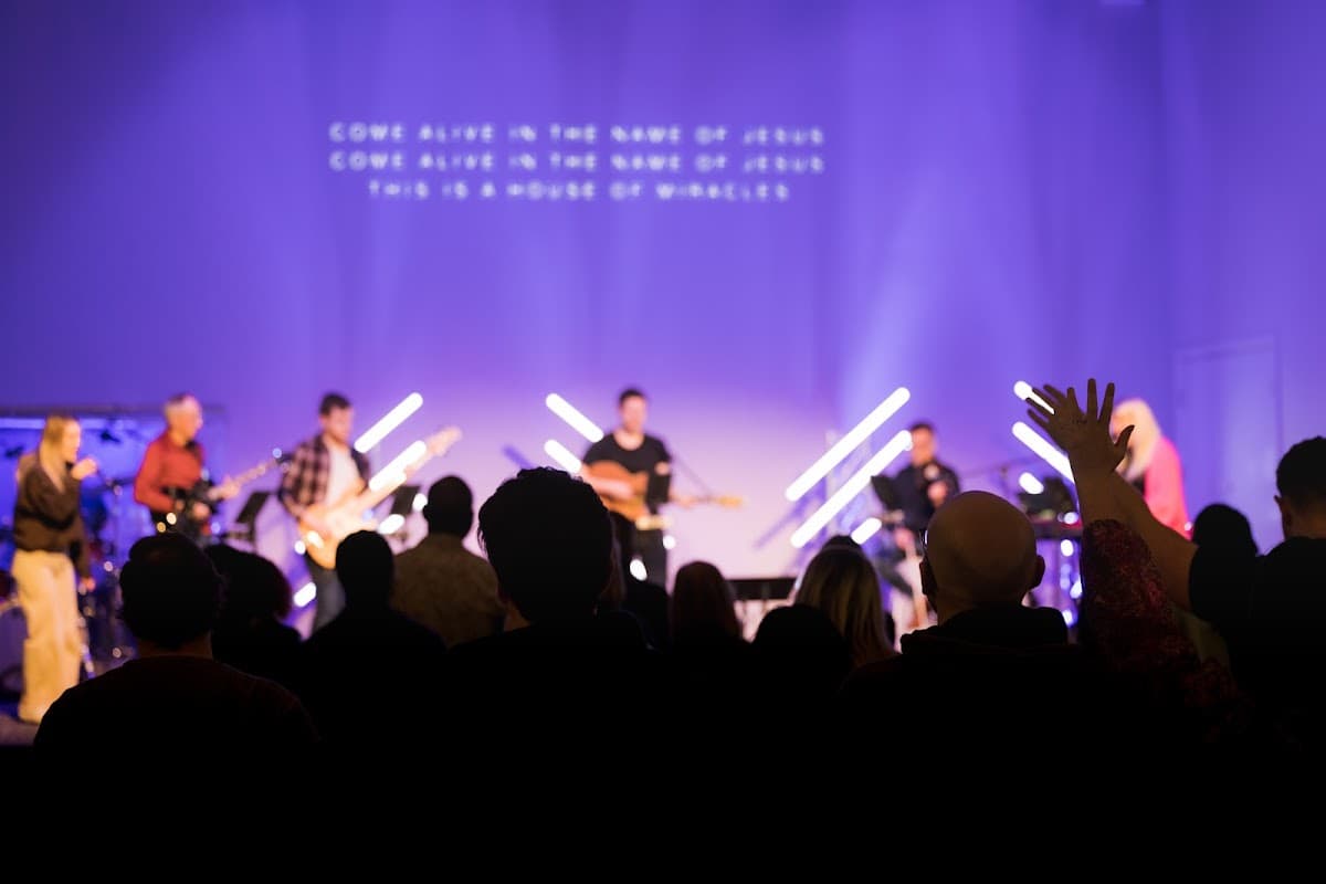 Hull Vineyard Church - Churches in hull