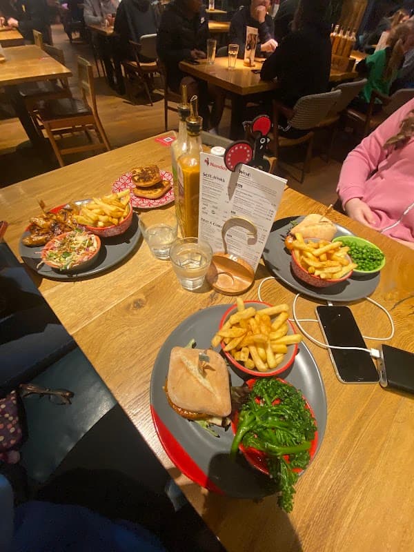 Kingswood Leisure Park - Sports Venue in hull