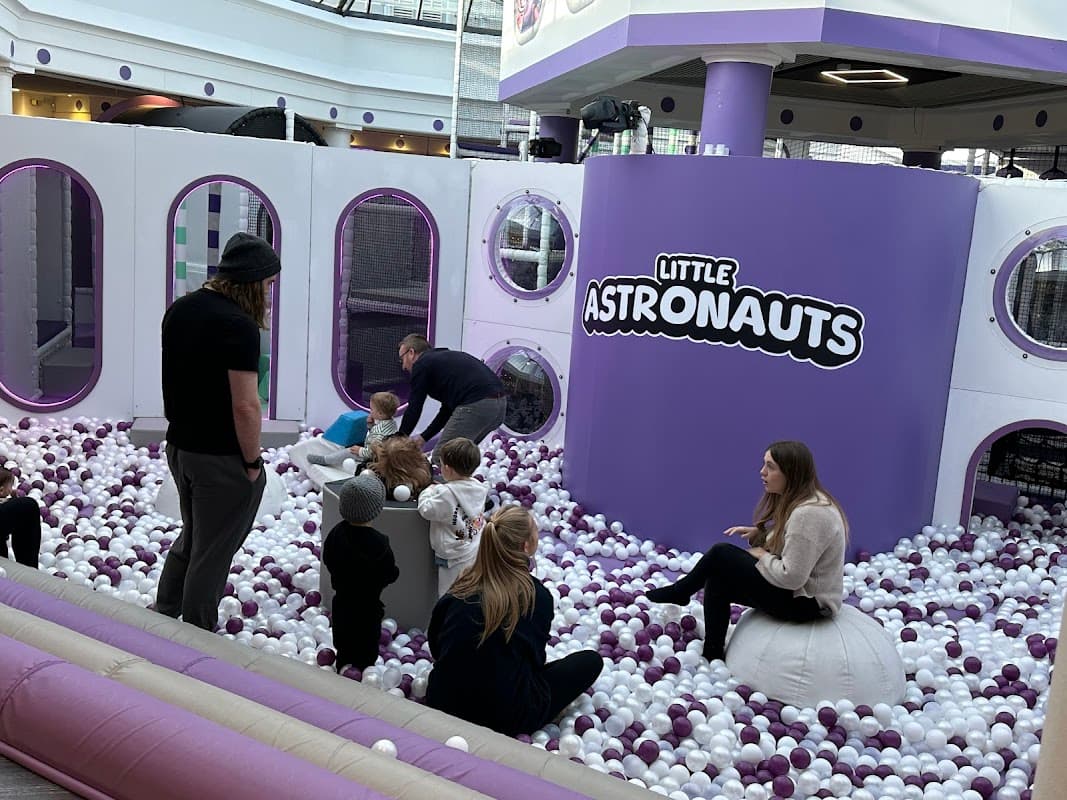 Little Astronauts - Entertainment in hull