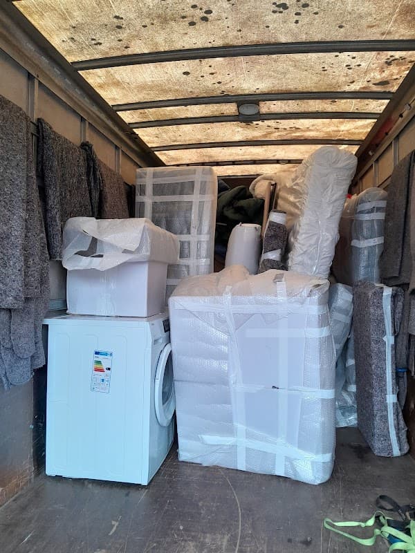 Man with a van Hull - ACDL Removals and Deliveries - Removal Companies in hull