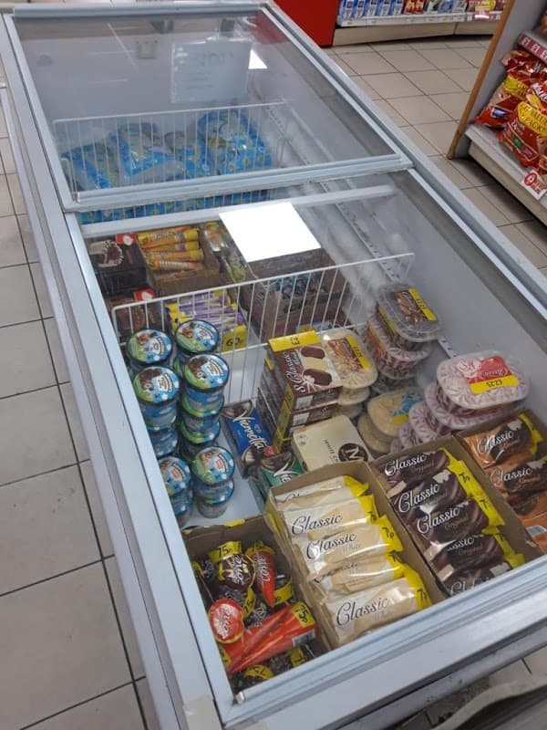 New Local premier - Corner Shops in hull