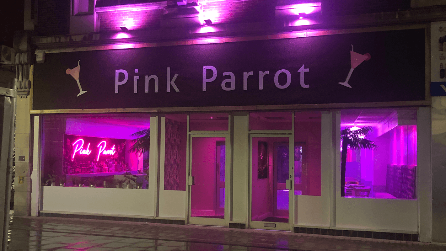 Pink Parrot Hull