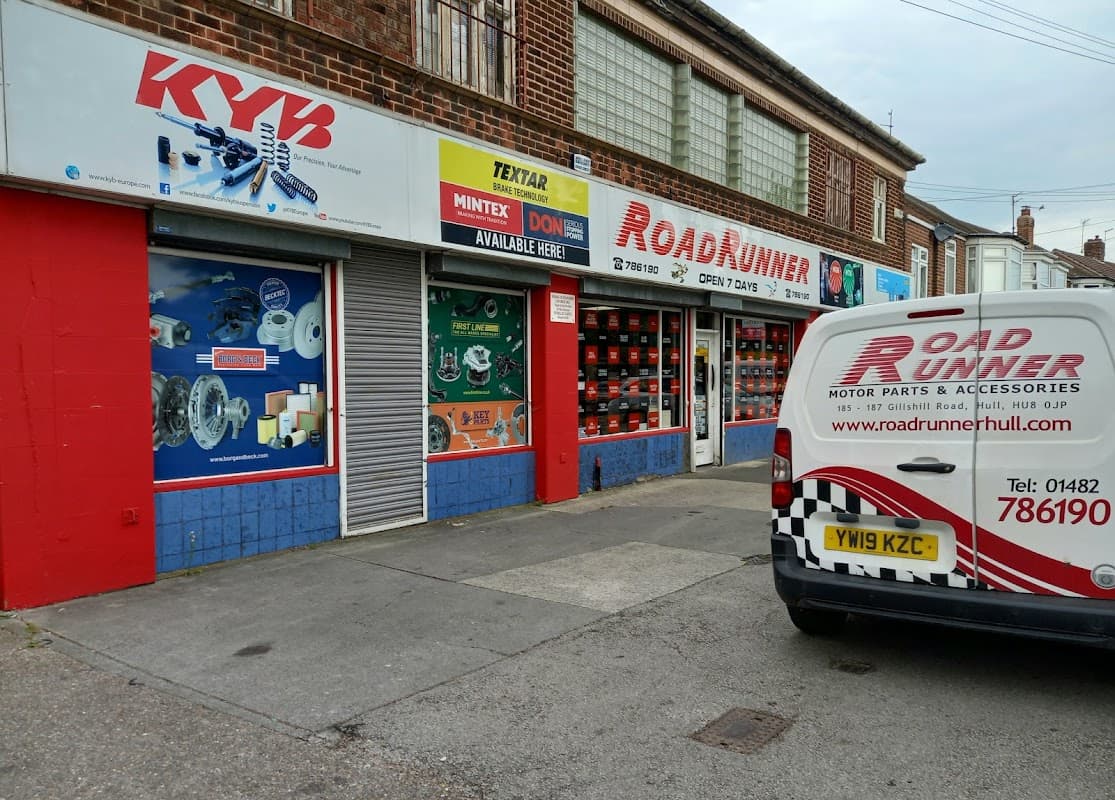 Roadrunner - Car Parts in hull