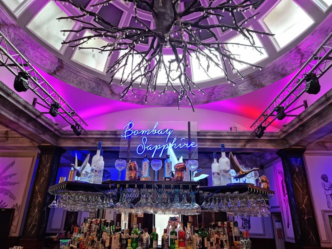 Food & drink at Silvers Bar in hull