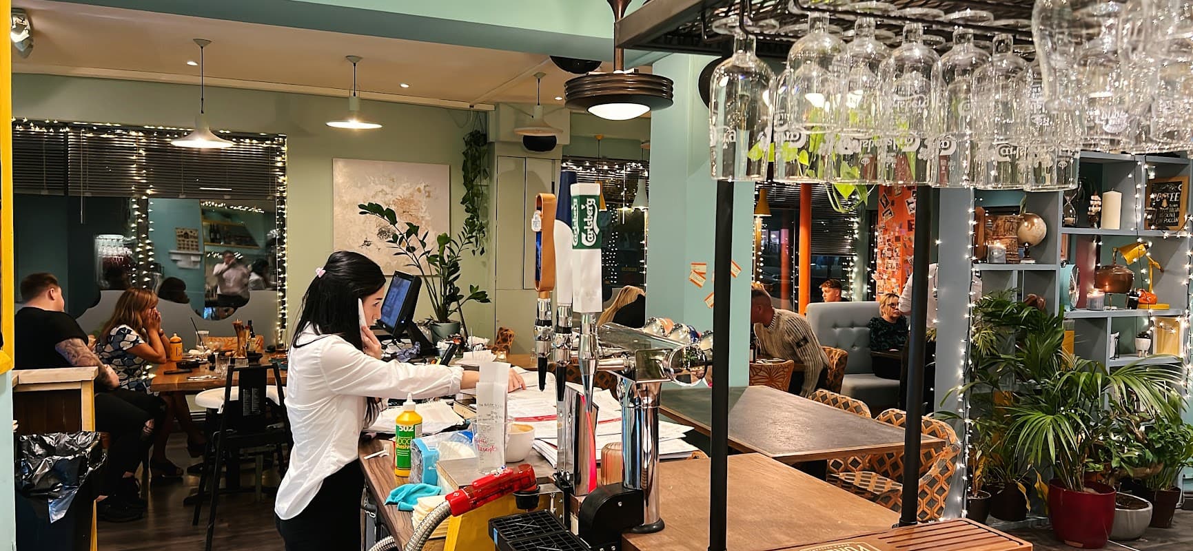 THE BUTCHER'S BAR & GRILL