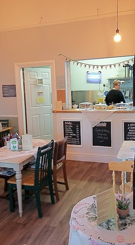 The Club House Community Centre - Community Centres in hull