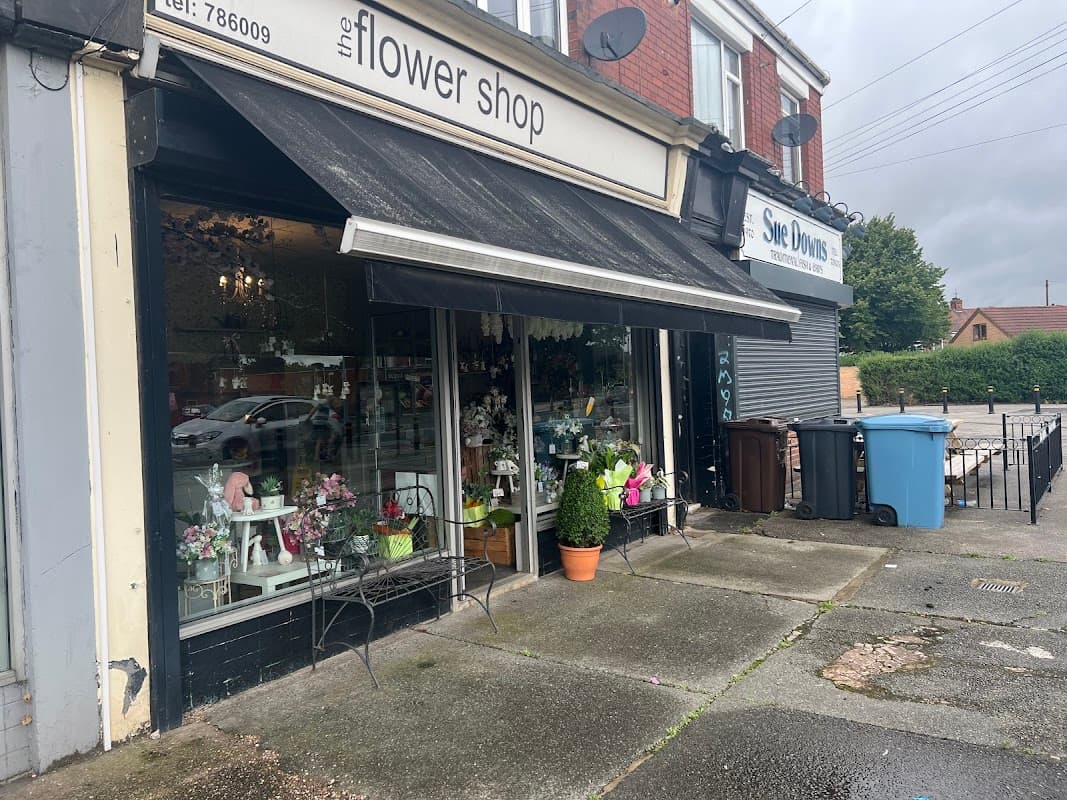 The Flower Shop Ltd - Florists in hull