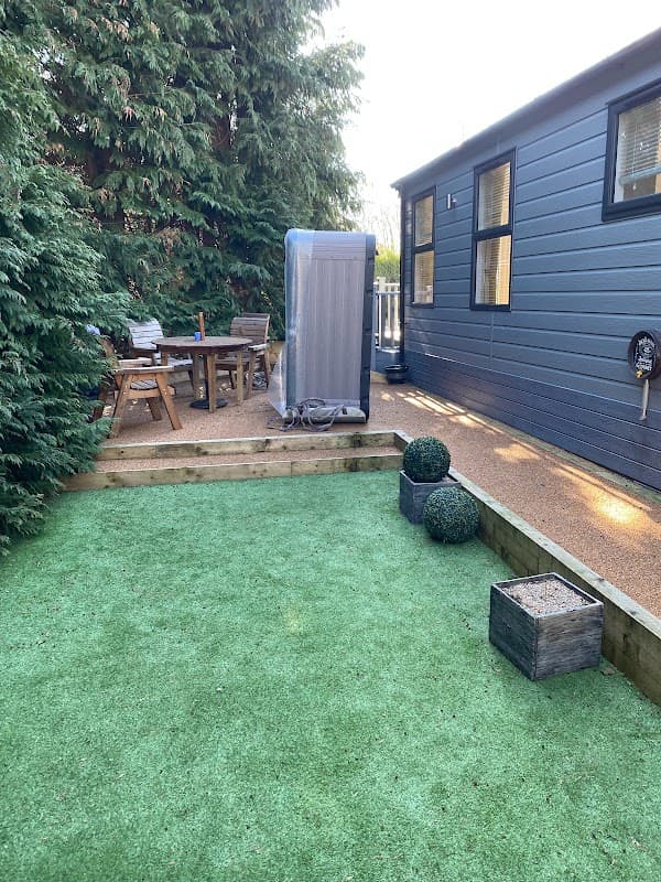 Your hot tub movers - Removal Companies in hull