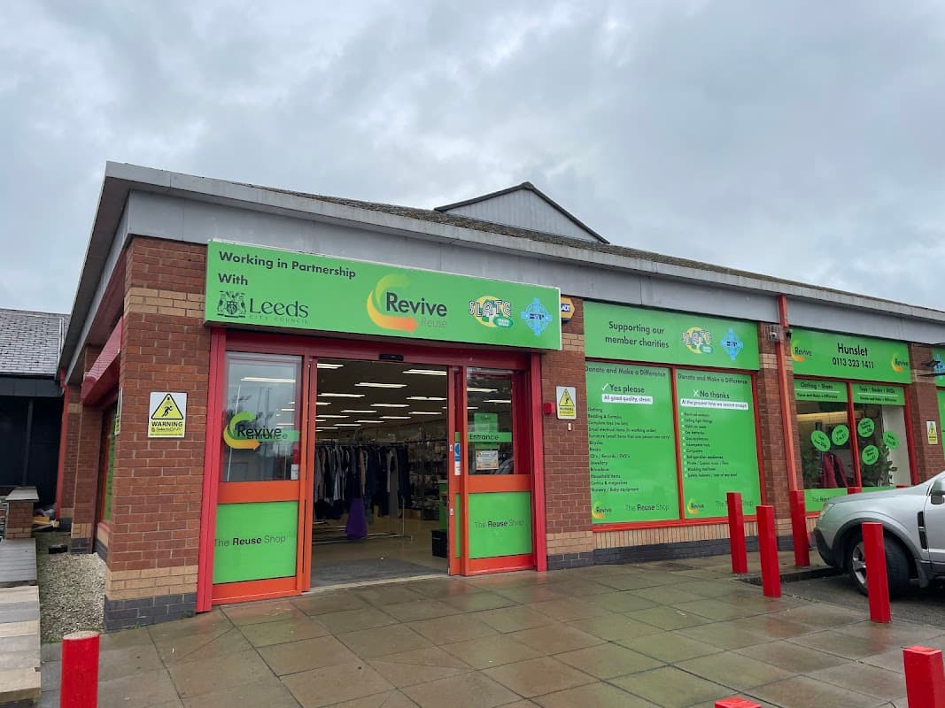 Revive reuse CIC - Charity Shops in hunslet