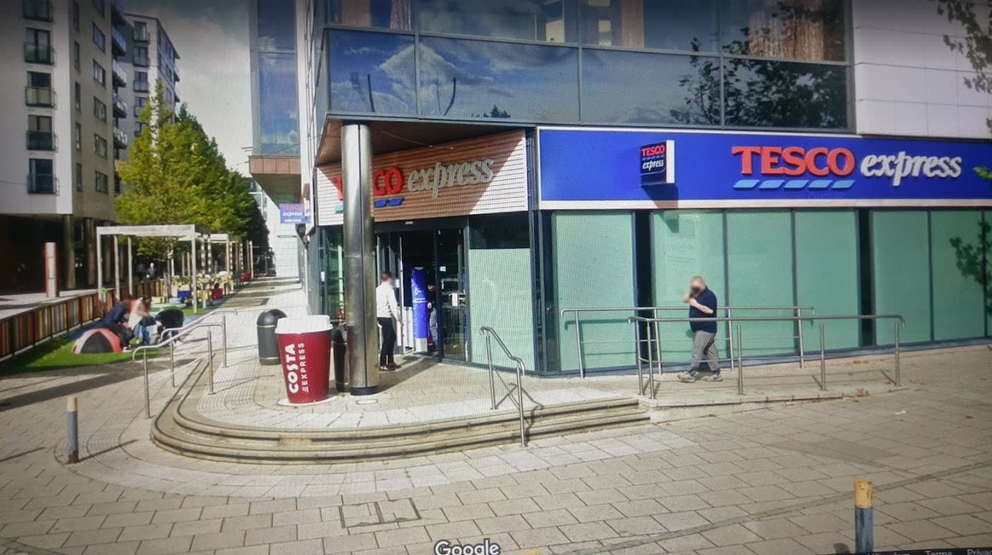 Tesco Express - Supermarkets in hunslet