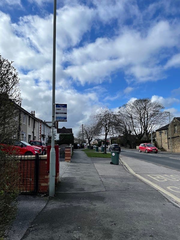 Bus Stop at Leeds Rd Wyvil Road - Bus Stops in ilkley